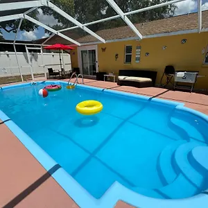 Cozy Family In With Private & Heated Pool, Pool Table And Kids Play Area , Tampa United States