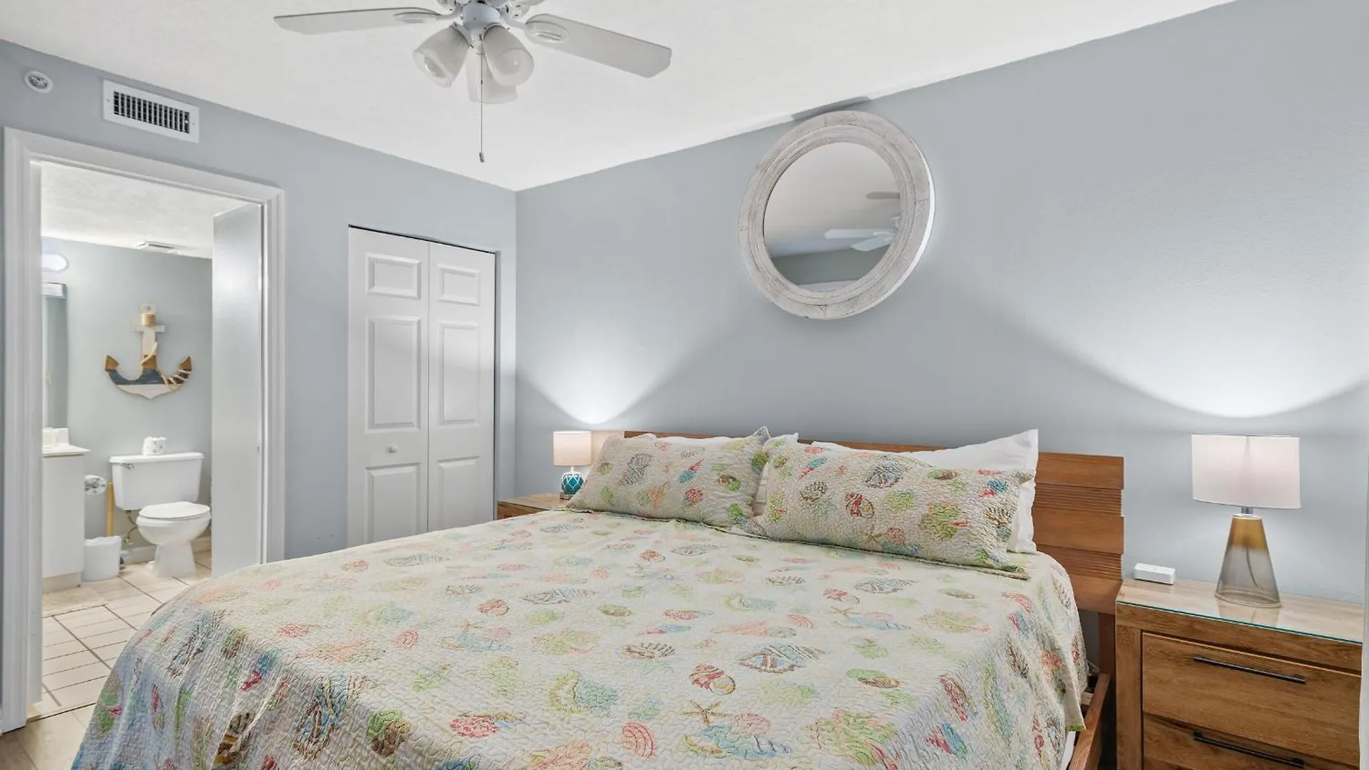 Just Updated - Beachfront Ocean View, 19Th Floor Destin Apartment